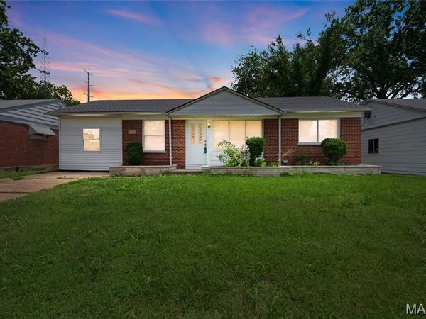 7916 Birkenhead Drive, Marlborough, MO 63123