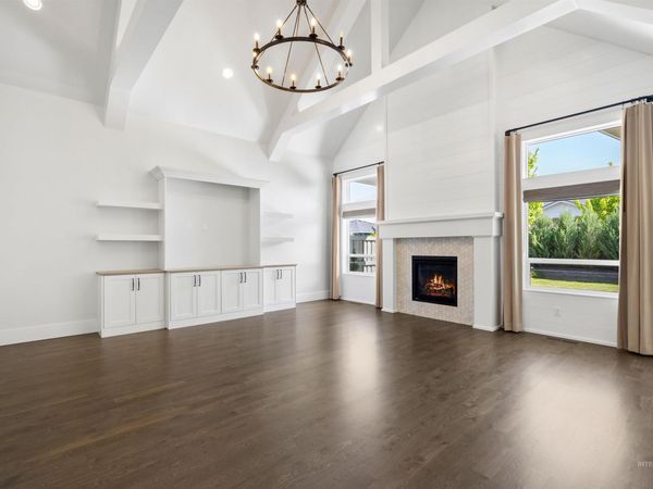 3873 E Mardia St, Meridian, ID 83642