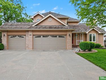 10405 Polk Street , Omaha, NE 68127