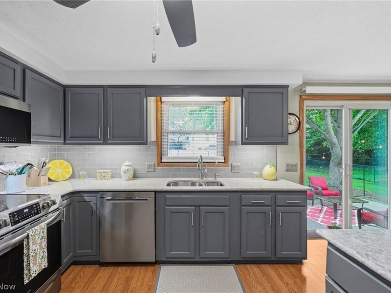 710 Tell Drive, Canal Fulton, OH 44614 Photo 8