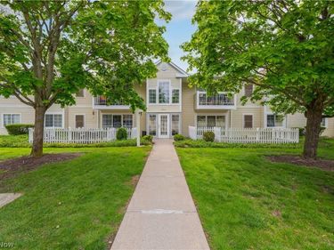 2999 South Bay Drive, Unit f-4, Westlake, OH 44145