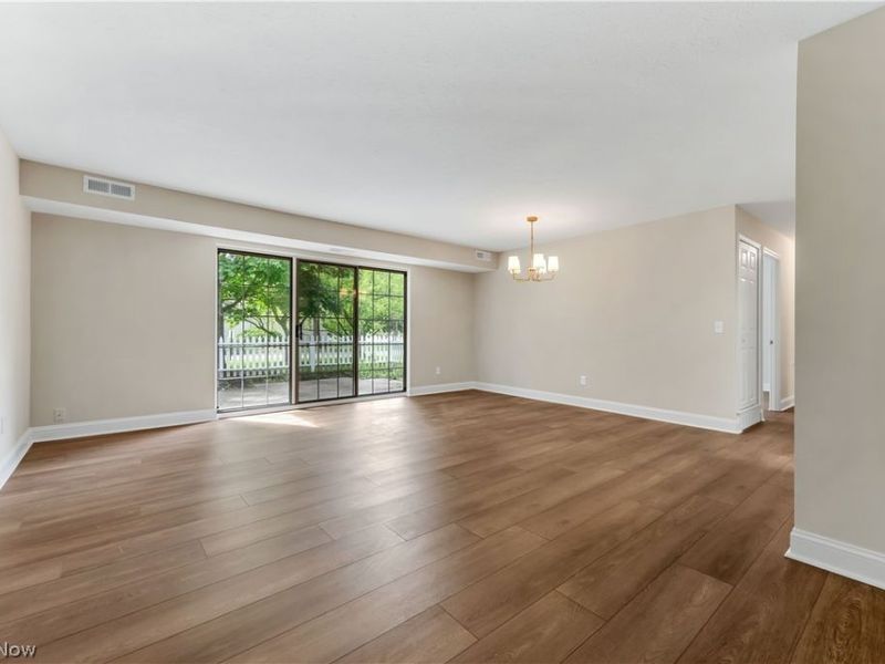 2999 South Bay Drive, Unit f-4, Westlake, OH 44145 Photo 5