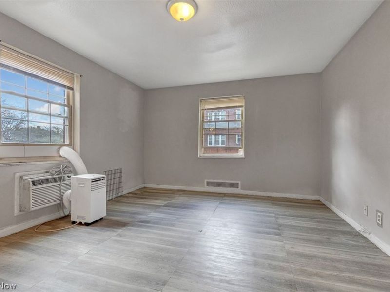 15825 Van Aken Boulevard, Unit 105W, Shaker Heights, OH 44120 Photo 11