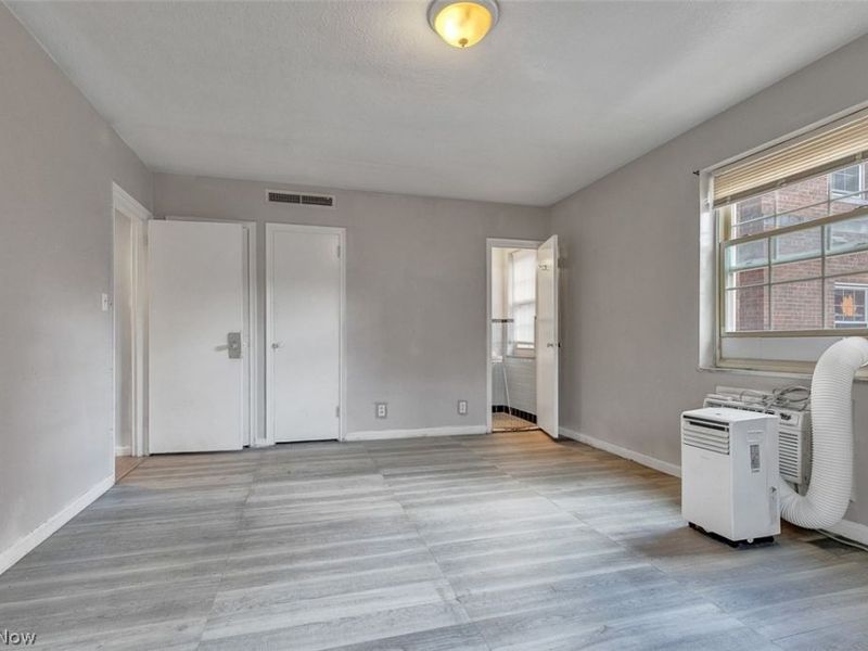 15825 Van Aken Boulevard, Unit 105W, Shaker Heights, OH 44120 Photo 12