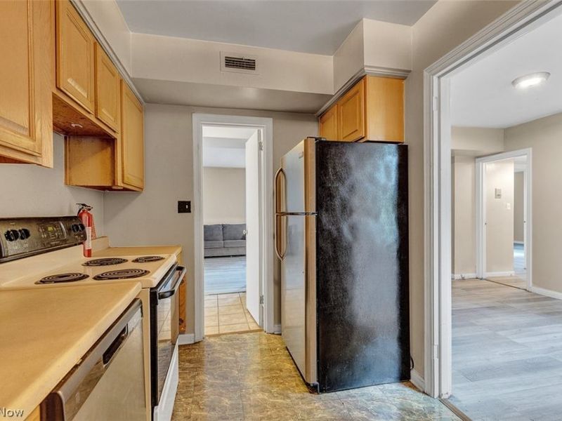 15825 Van Aken Boulevard, Unit 105W, Shaker Heights, OH 44120 Photo 15