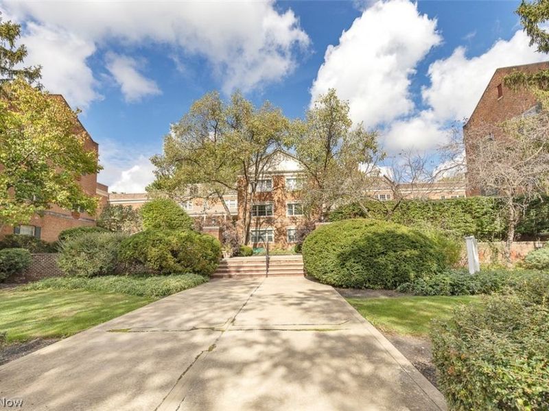 15825 Van Aken Boulevard, Unit 105W, Shaker Heights, OH 44120 Photo 16