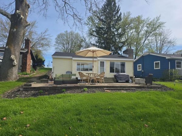 336 Dewey Lake Road, Brooklyn, MI 49230