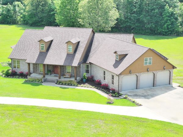 1566 County Road 86, New Albany, MS 38652