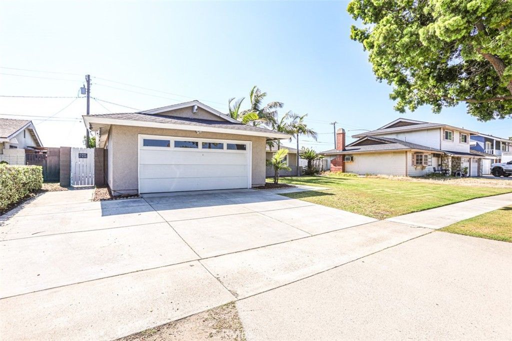 1123 S Chantilly, Anaheim, CA 92806 Main Photo