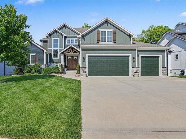 1784 Homestead Drive, Liberty, MO 64068