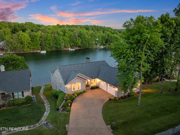 150 Motthaven Drive, Crossville, TN 38558