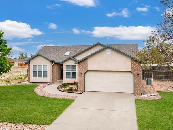 106 S Golfwood Dr W, Pueblo West, CO 81007