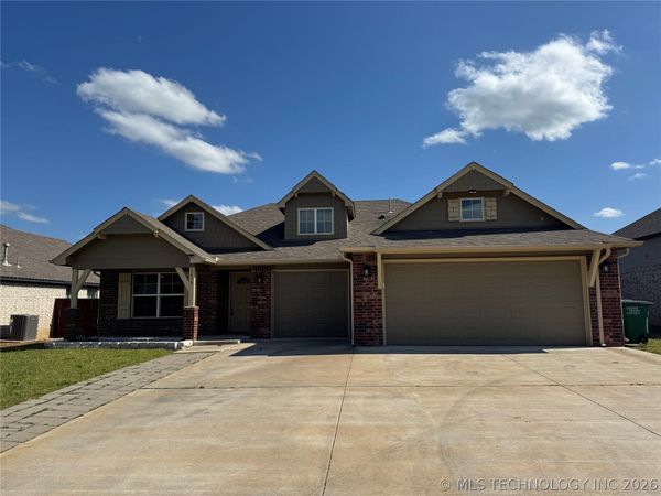 3416 E 143rd Place S, Bixby, OK 74008
