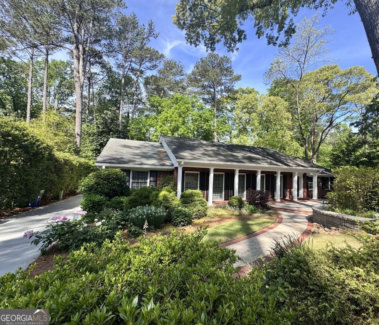 2898 Sequoyah Drive Nw, Atlanta, GA 30327 Main Photo