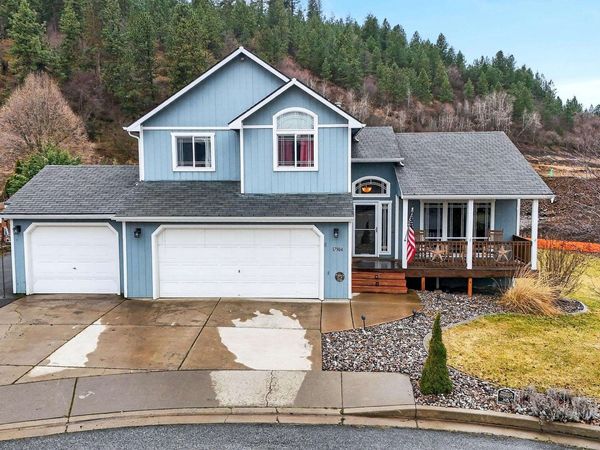 17904 E 11th Ave, Greenacres, WA 99016