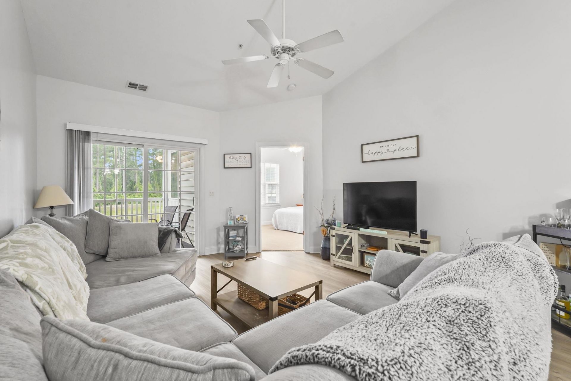 4933 Crab Pond Ct.  Photo 4