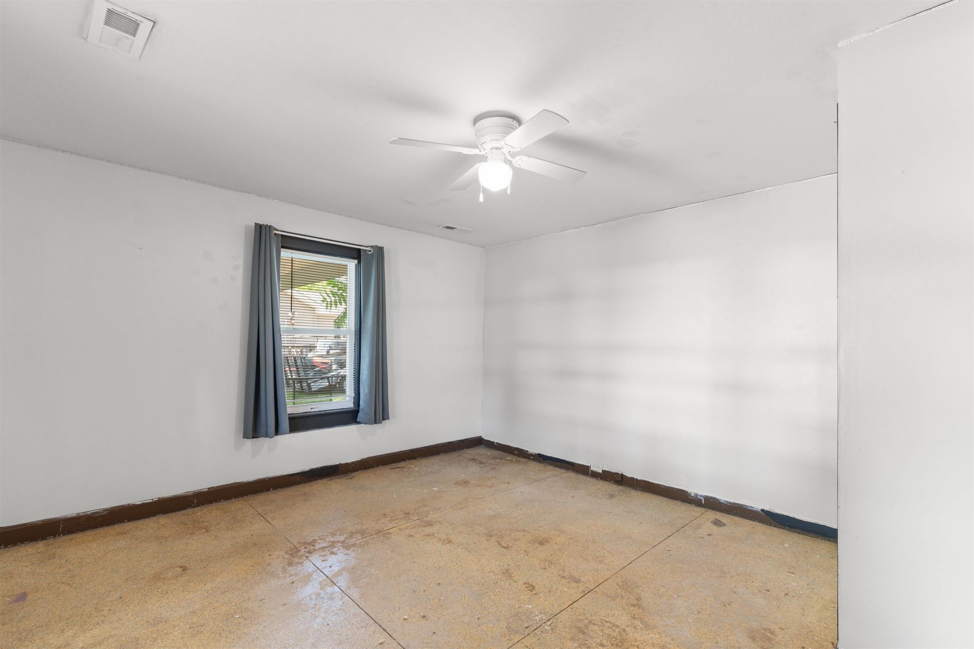 617 10th Ave. Photo 17