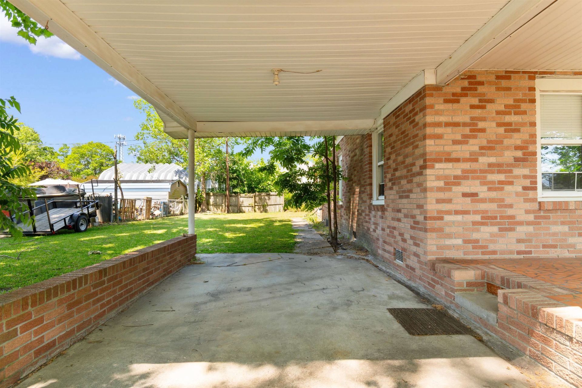 617 10th Ave. Photo 24