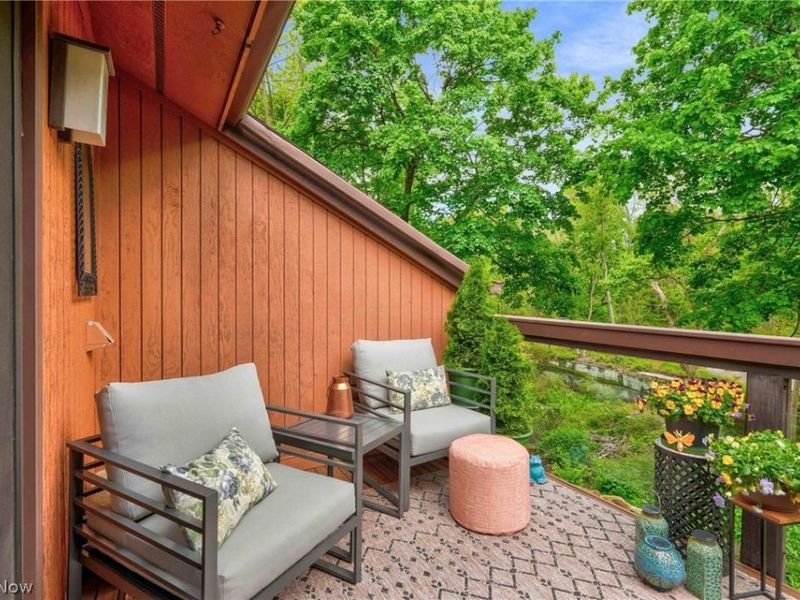 25016 Mill River Road, Olmsted Falls, OH 44138 Photo 14