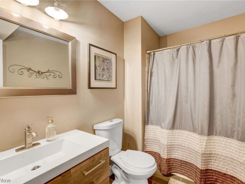 25016 Mill River Road, Olmsted Falls, OH 44138 Photo 18