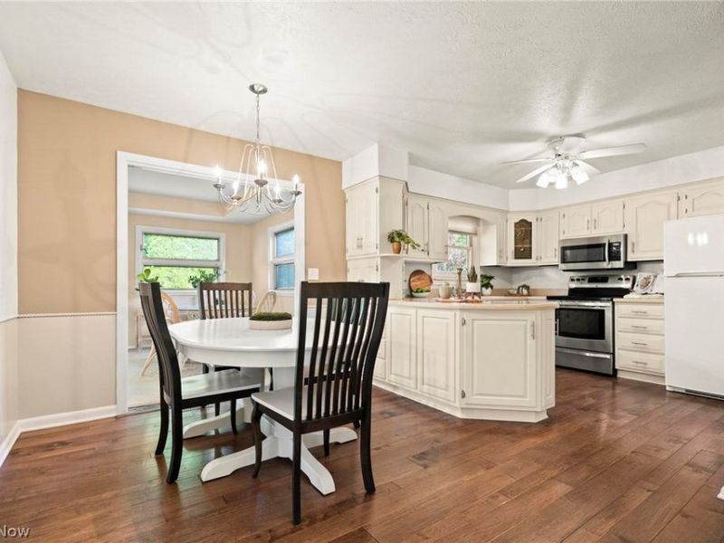 35671 Chesterfield Drive, North Ridgeville, OH 44039 Photo 10