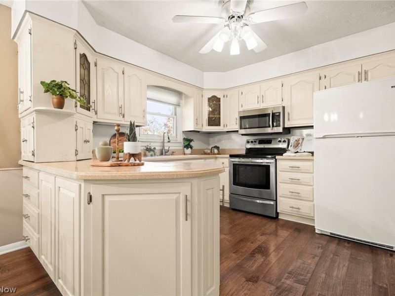 35671 Chesterfield Drive, North Ridgeville, OH 44039 Photo 12