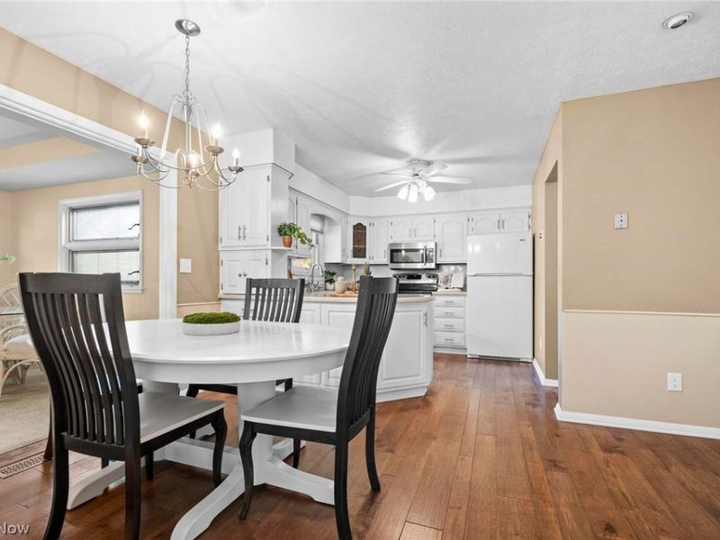 35671 Chesterfield Drive , North Ridgeville, OH 44039 Photo 12