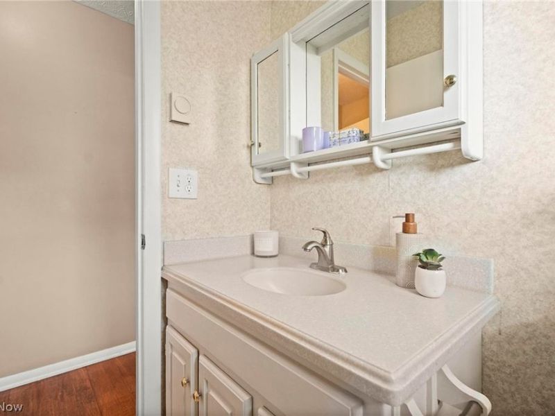 35671 Chesterfield Drive, North Ridgeville, OH 44039 Photo 18