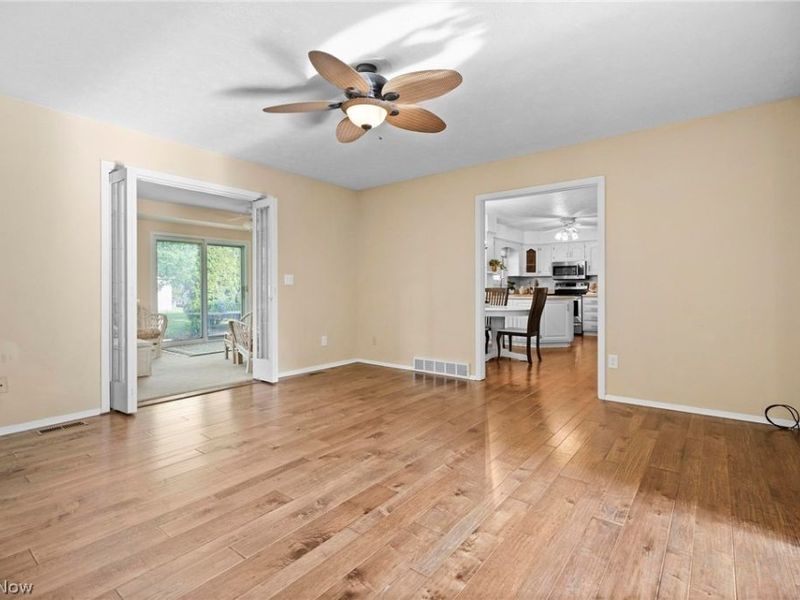 35671 Chesterfield Drive , North Ridgeville, OH 44039 Photo 18