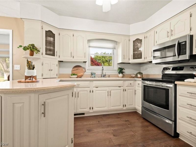 35671 Chesterfield Drive, North Ridgeville, OH 44039 Photo 9