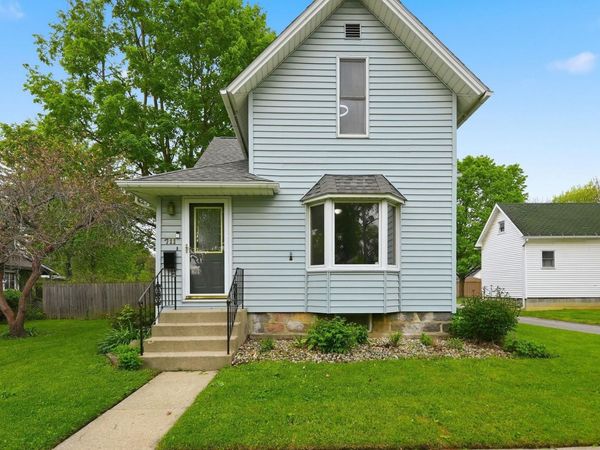 711 N Jackson Street, Auburn, IN 46706