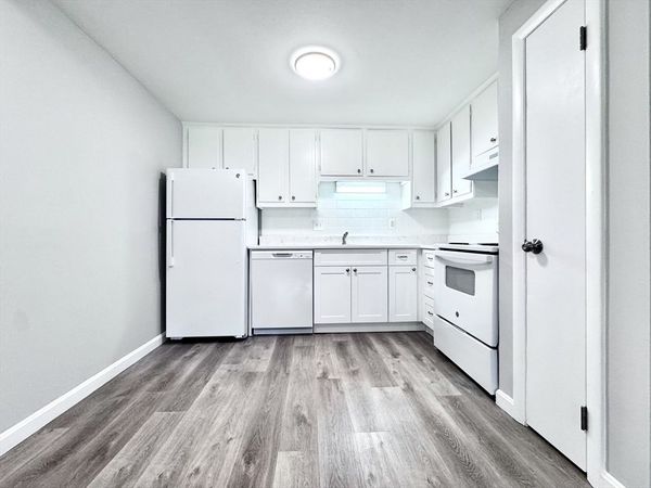 6 Old Colony Ln, Unit 2, Arlington, MA 02476