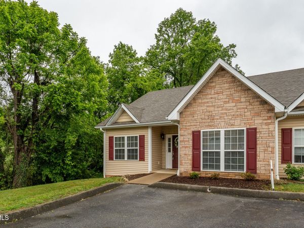 83 Whisper Bend, Unit 83, Johnson City, TN 37604