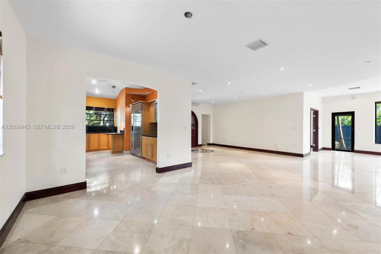 540 S Shore Dr , Miami Beach, FL 33141 Photo