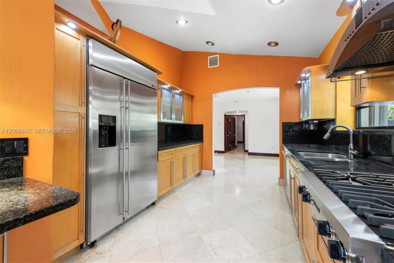 540 S Shore Dr , Miami Beach, FL 33141 Photo
