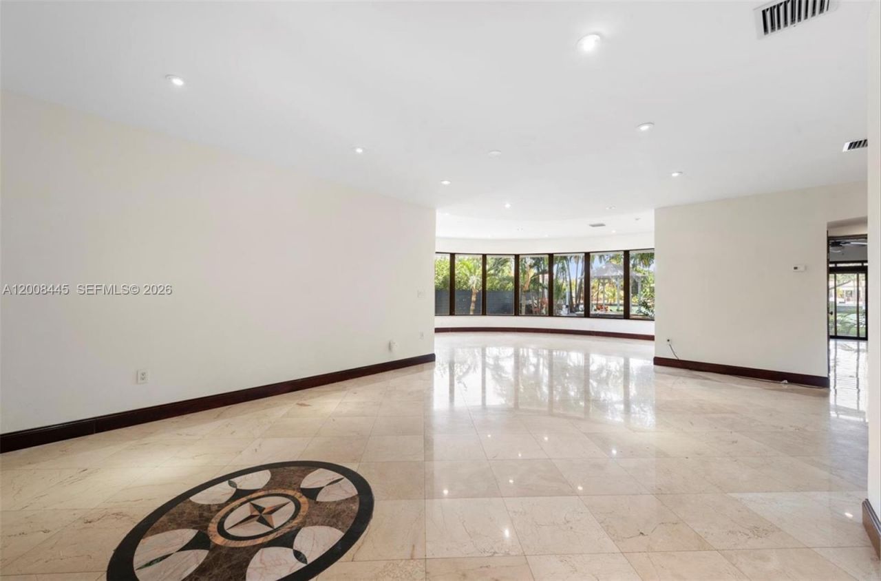 540 S Shore Dr , Miami Beach, FL 33141 Photo