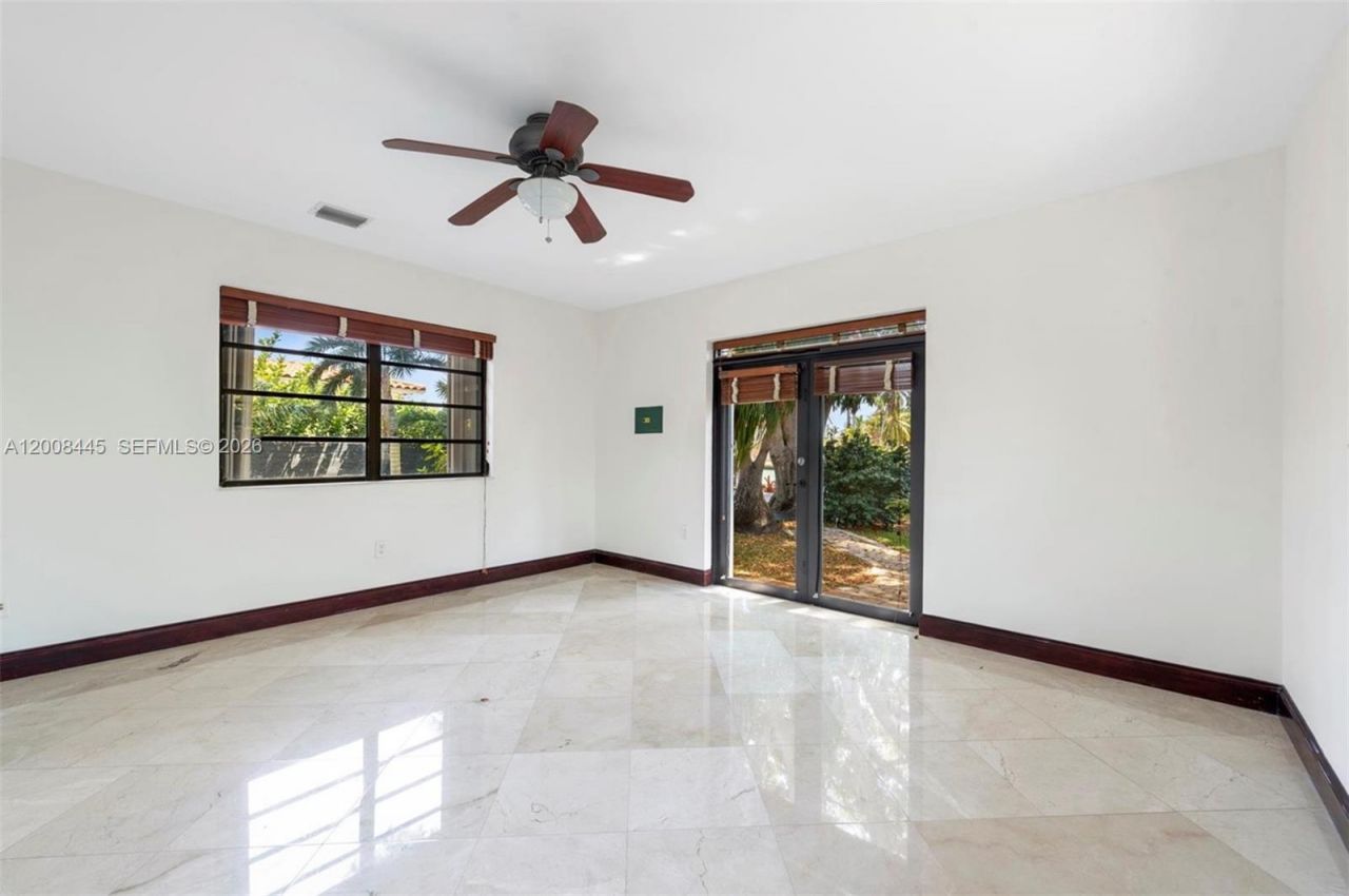 540 S Shore Dr , Miami Beach, FL 33141 Photo