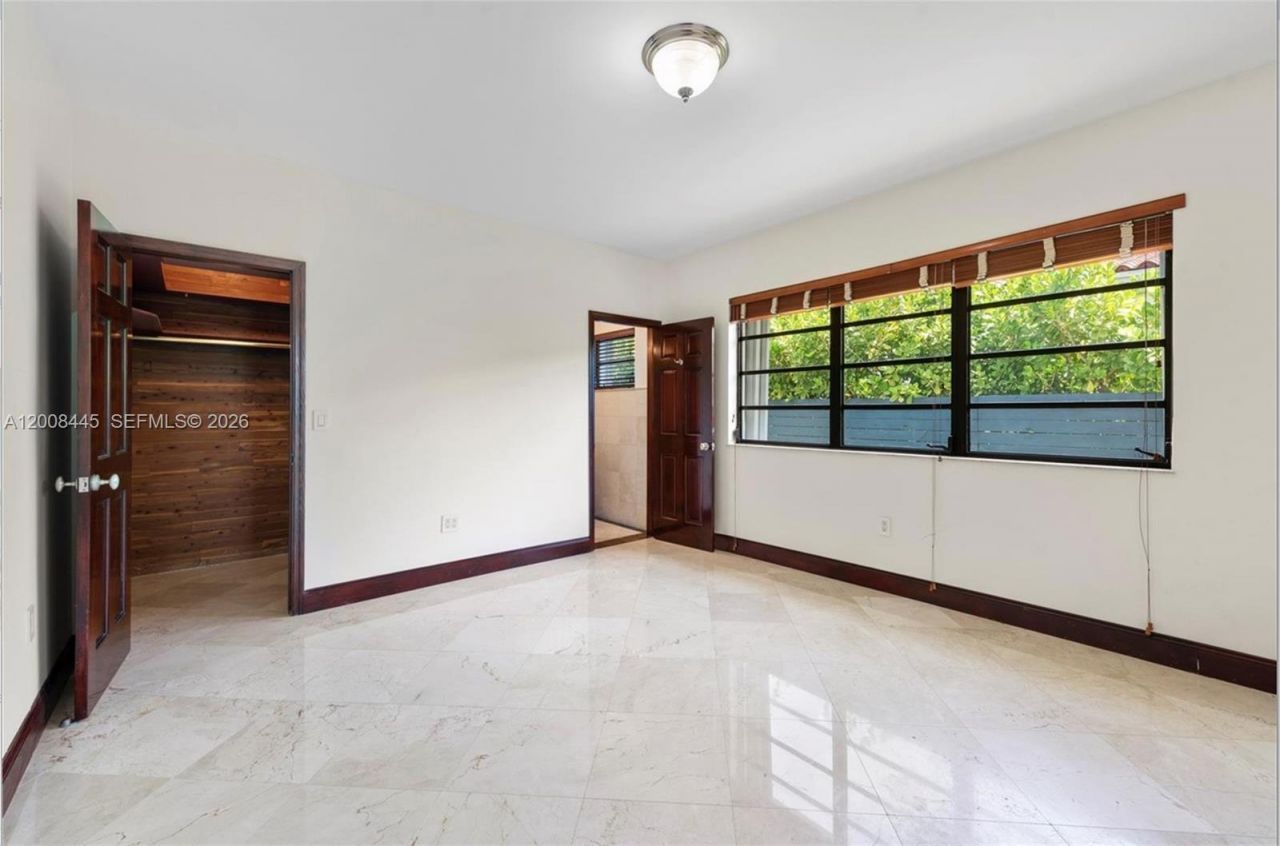 540 S Shore Dr , Miami Beach, FL 33141 Photo