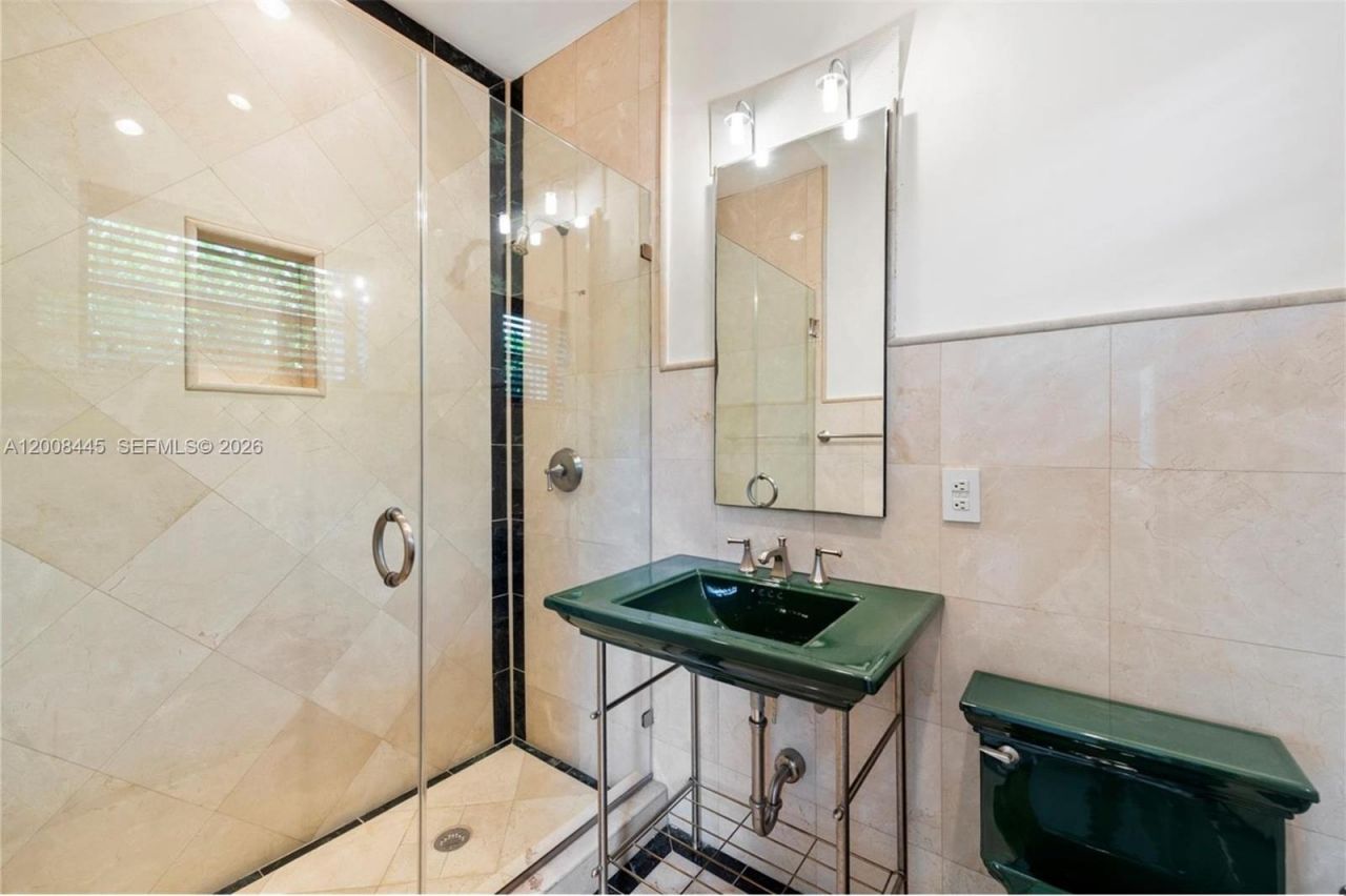 540 S Shore Dr , Miami Beach, FL 33141 Photo