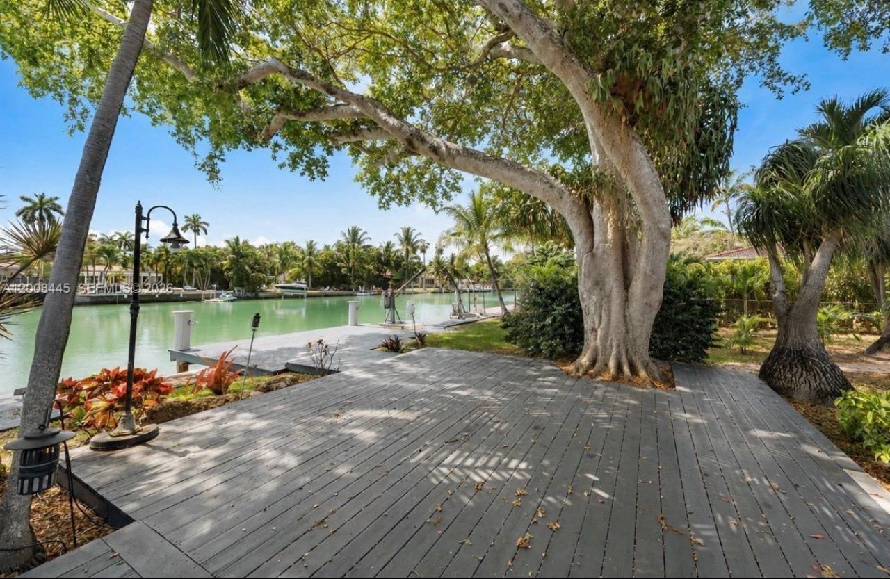 540 S Shore Dr , Miami Beach, FL 33141 Photo