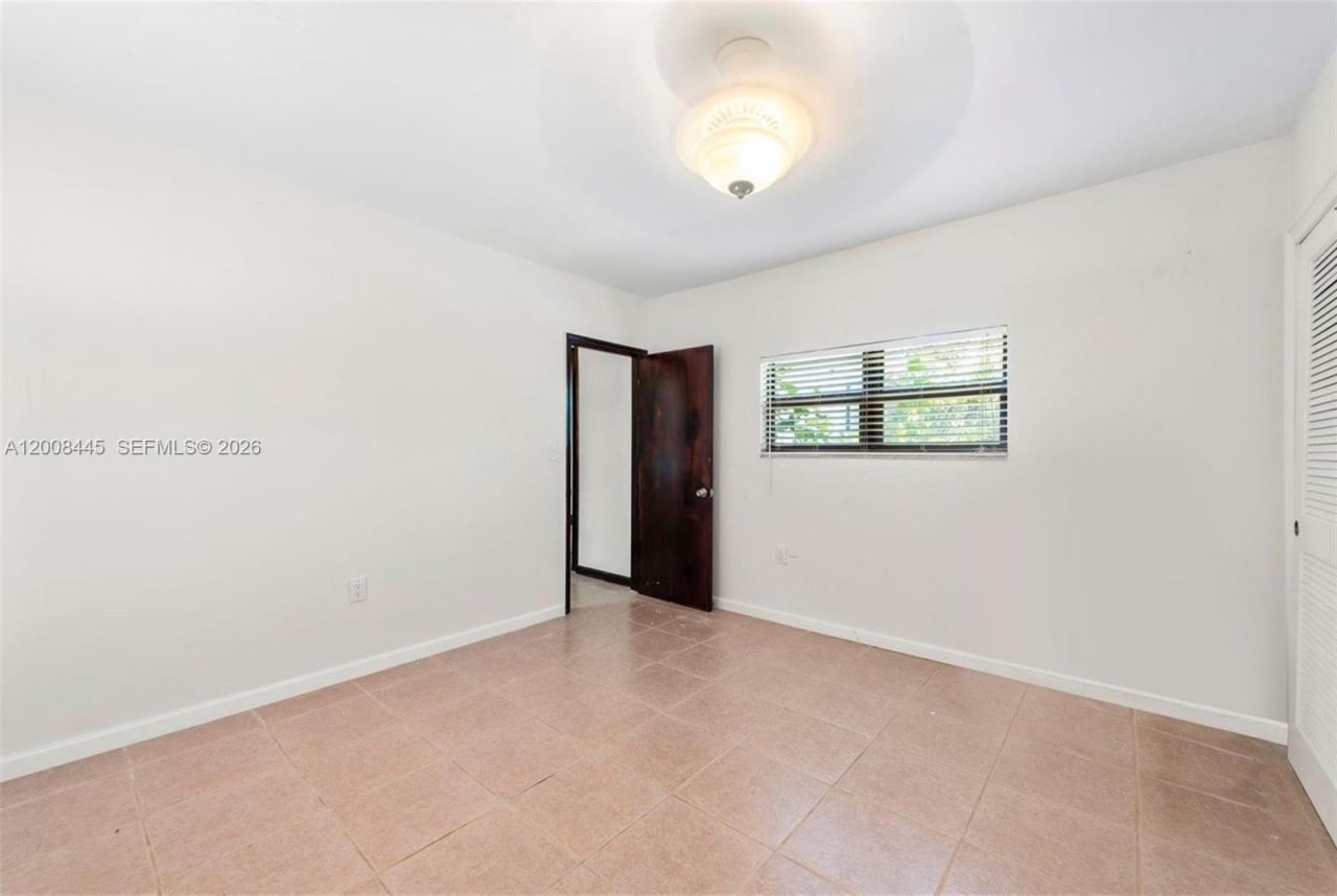 540 S Shore Dr , Miami Beach, FL 33141 Photo