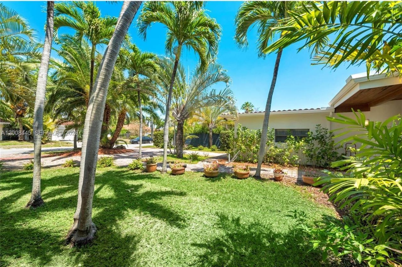 540 S Shore Dr , Miami Beach, FL 33141 Photo