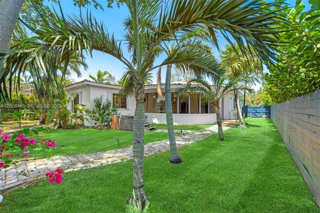 540 S Shore Dr , Miami Beach, FL 33141 Photo
