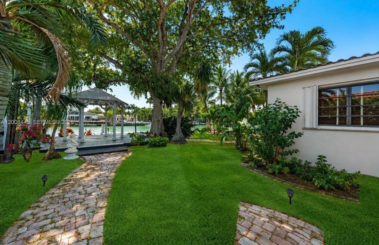 540 S Shore Dr , Miami Beach, FL 33141 Photo