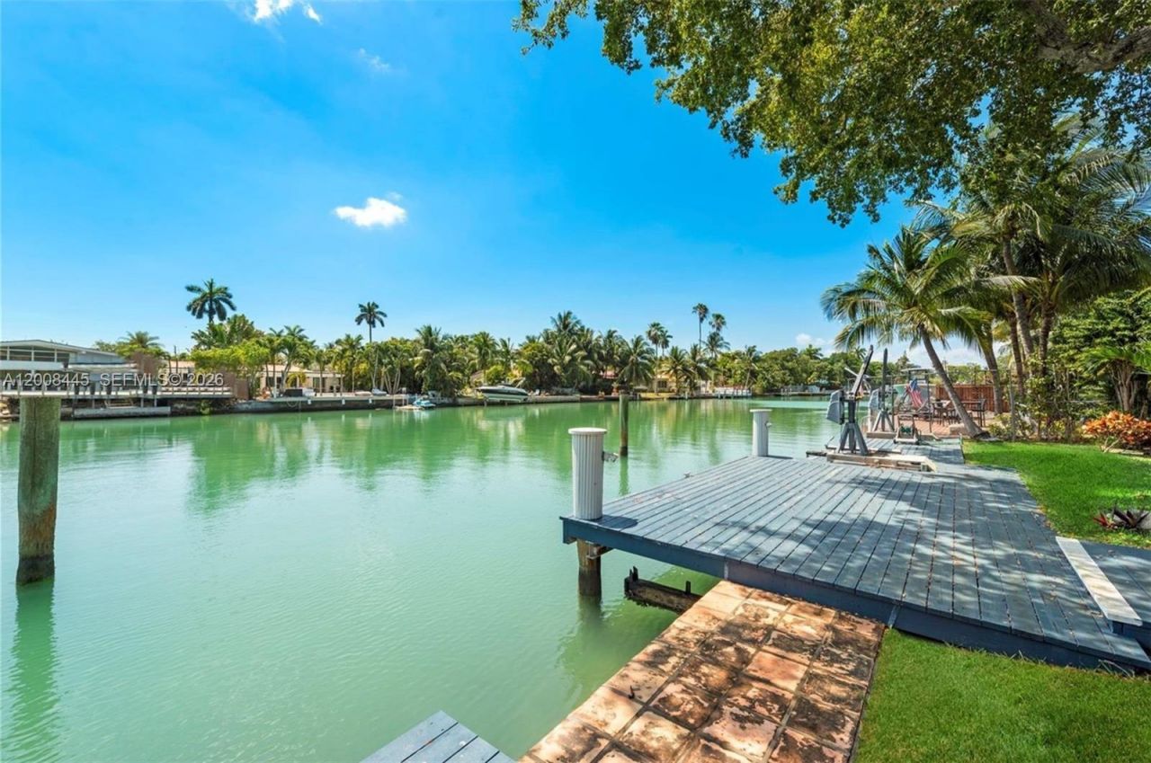 540 S Shore Dr , Miami Beach, FL 33141 Photo