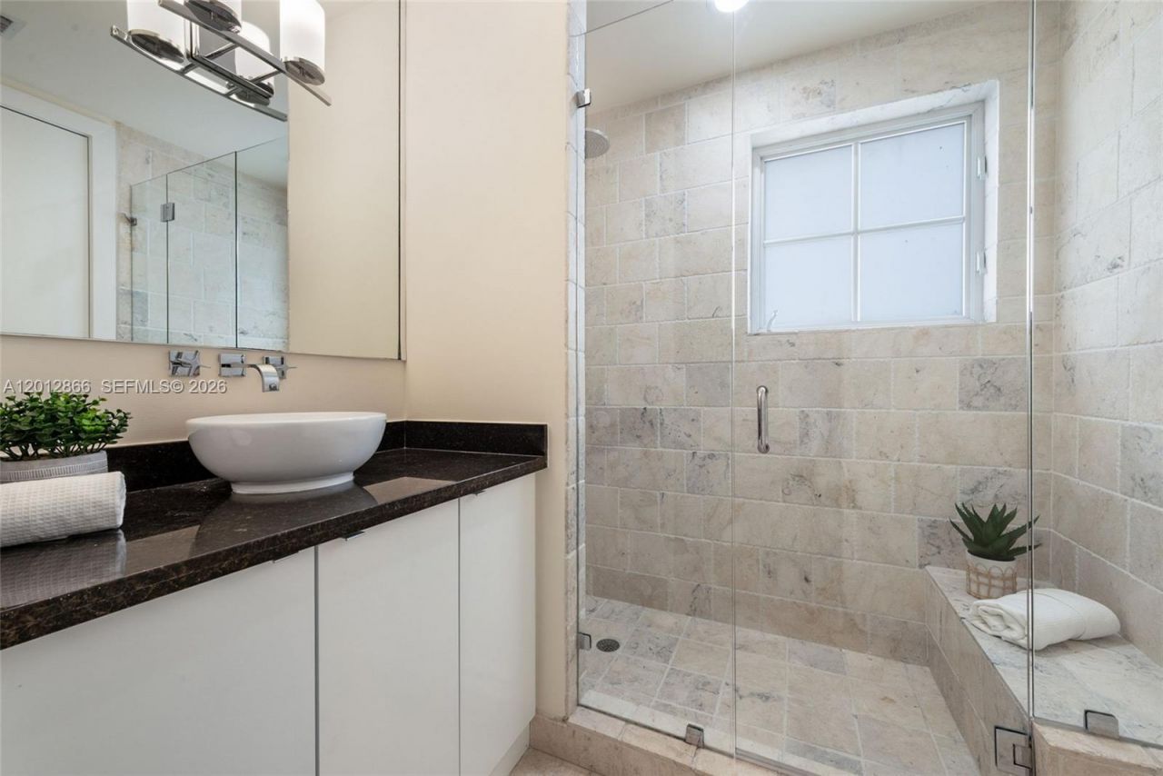 345 Madeira Ave , Unit 345, Coral Gables, FL 33134 Photo
