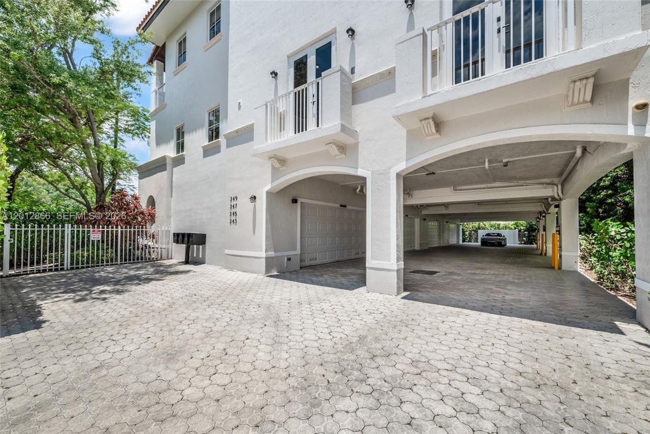 345 Madeira Ave , Unit 345, Coral Gables, FL 33134 Photo