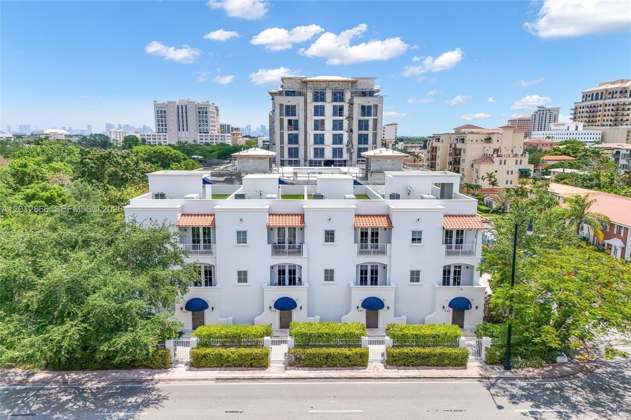 345 Madeira Ave , Unit 345, Coral Gables, FL 33134 Photo