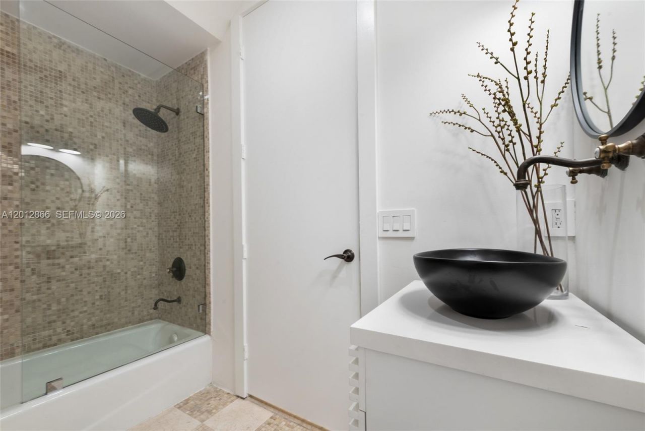 345 Madeira Ave , Unit 345, Coral Gables, FL 33134 Photo