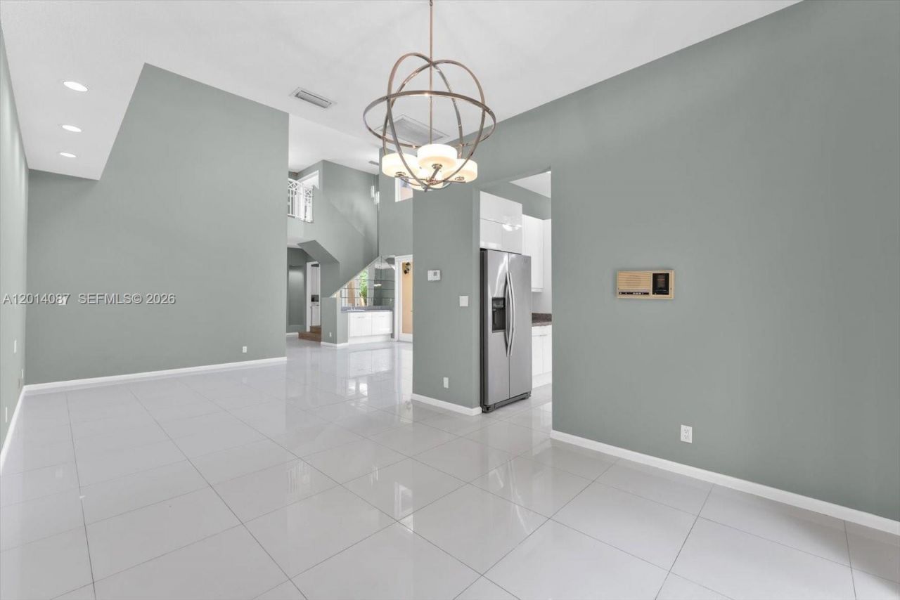 3728 NE 208th Ter , Aventura, FL 33180 Photo